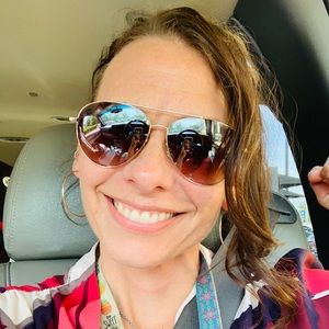 Meet your Posher, Nicole